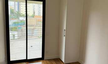 Imagem 2: 3 dormitórios, 1 suítes, 4 banheiro, 2 vagas na garagem, 118M² de Área Construída