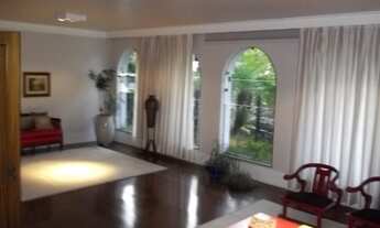 Imagem: 4 dormitórios, 2 suíte, 4 vagas na garagem