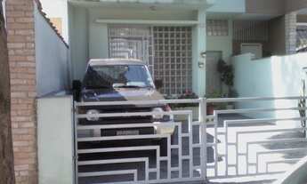 Imagem 2: 3 dormitórios, 1 suítes, 3 banheiro, 2 vagas na garagem, 200M² de Área Total