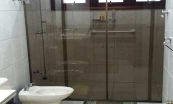 Imagem 3: 3 dormitórios, 5 banheiro, 4 vagas na garagem, 350M² de Área Construída