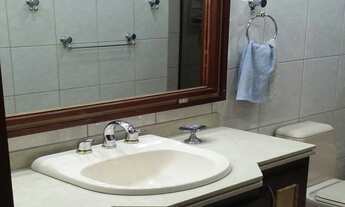 Imagem 2: 3 dormitórios, 5 banheiro, 4 vagas na garagem, 350M² de Área Construída