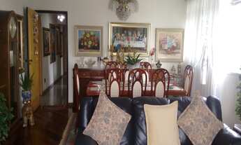 Imagem 2: 3 dormitórios, 1 suítes, 4 banheiro, 2 vagas na garagem, 198M² de Área Construída