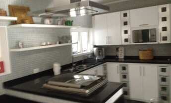 Imagem 4: 4 dormitórios, 1 suítes, 3 banheiro, 2 vagas na garagem, 350M² de Área Total