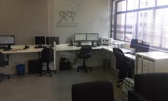 Imagem: SALA em Porto Alegre - RS, centro historico