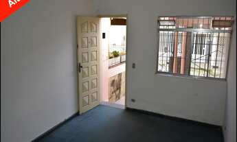 Imagem: 3 dormitórios, 2 banheiro, 2 vagas na garagem