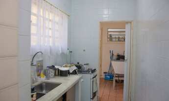 Imagem 3: 2 dormitórios, 3 banheiro, 2 vagas na garagem