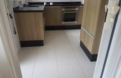 Imagem 4: 3 dormitórios, 3 suíte, 5 banheiro, 2 vagas na garagem, 141M² de Área Construída