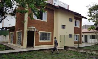 Imagem: 3 dormitórios, 3 banheiro, 10 vagas na