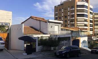 Imagem: 3 dormitórios, 3 banheiro, 2 vagas na garagem