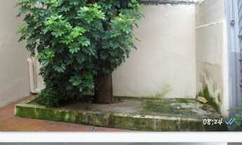 Imagem 4: 2 dormitórios, 1 banheiros, 1 vaga na garagem