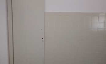 Imagem 7: 2 dormitórios, 1 banheiros, 1 vaga na garagem