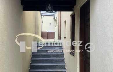 Imagem 2: 3 dormitórios, 1 suítes, 3 banheiro, 2 vagas na garagem, 150M² de Área Construída