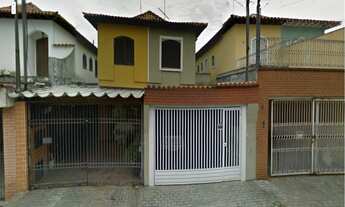 Imagem: 4 dormitórios, 1 suítes, 3 banheiro, 3