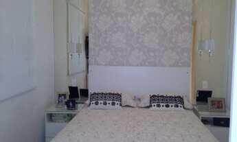 Imagem 2: 3 dormitórios, 1 suítes, 2 banheiro, 2 vagas na garagem