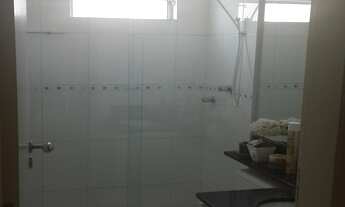 Imagem 2: 3 dormitórios, 1 suítes, 1 banheiros, 1 vaga na garagem, 68M² de Área Construída