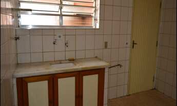 Imagem 6: 3 dormitórios, 2 banheiro, 2 vagas na garagem