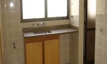 Imagem 6: 4 dormitórios, 2 suíte, 2 banheiro, 3 vagas na garagem