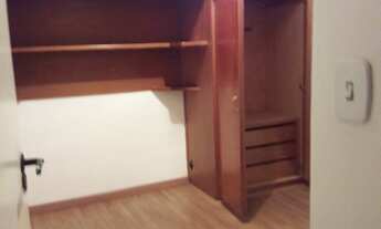 Imagem 5: 2 dormitórios, 1 banheiros, 1 vaga na garagem