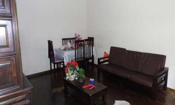 Imagem 2: 3 dormitórios, 1 suítes, 2 banheiro, 2 vagas na garagem, 135M² de Área Construída