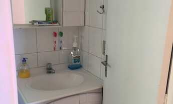 Imagem 2: 2 dormitórios, 1 banheiros, 1 vaga na garagem, 65M² de Área Construída