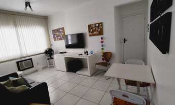 Imagem 2: Imperdível Apartamento à Venda em Santos-SP, Bairro Embaré: 2 Quartos, 1 Sala, 2 Banheiros