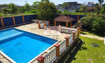 Imagem 3: Luxuoso Sobrado à Venda em Caraguatatuba-SP, Portal da Fazendinha: 4 Quartos, 4 Suítes, 4