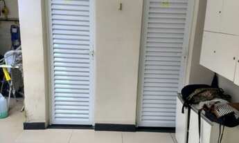 Imagem 2: Excelente oportunidade: Espaço comercial à venda em Santos-SP, Centro, com 16 salas, 5 ban