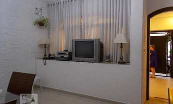 Imagem 3: Casa térrea no Tatuapé 90 m² 02 dormitórios, sala, cozinha, banheiro, lavanderia e 01 vaga