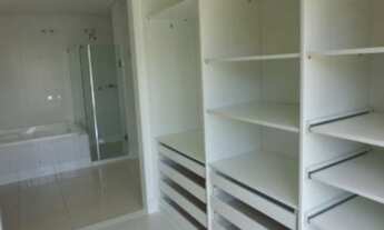 Imagem 7: 4 dormitórios, 1 suítes, 2 banheiro, 4 vagas na garagem, 244M² de Área Construída