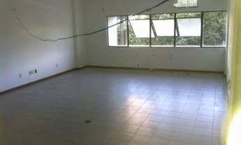 Imagem 3: 4 dormitórios, 1 banheiros, 10 vagas na garagem, 800M² de Área Construída