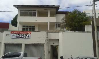 Imagem: 10 dormitórios, 3 banheiro, 230M² de Área