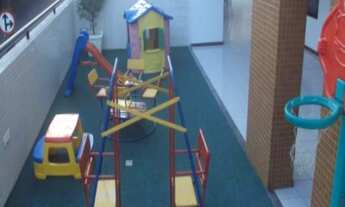 Imagem 2: 4 dormitórios, 1 suítes, 3 banheiro, 2 vagas na garagem