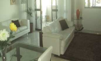 Imagem 3: 4 dormitórios, 1 suítes, 3 banheiro, 2 vagas na garagem