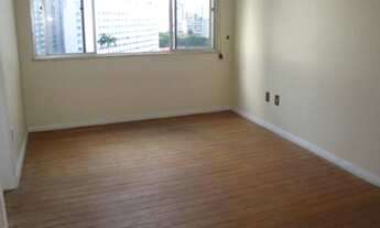 Imagem 7: 4 dormitórios, 1 suítes, 3 banheiro, 2 vagas na garagem, 247M² de Área Construída