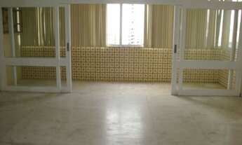 Imagem: 4 dormitórios, 1 suítes, 3 banheiro, 2