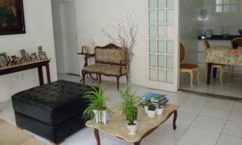 Imagem 5: 4 dormitórios, 1 suítes, 2 banheiro, 1 vaga na garagem, 172M² de Área Construída