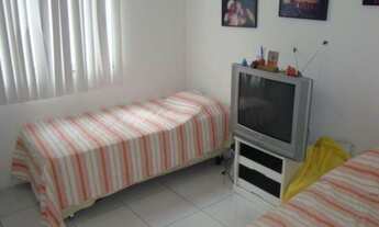 Imagem 7: 4 dormitórios, 1 suítes, 2 banheiro, 1 vaga na garagem, 172M² de Área Construída