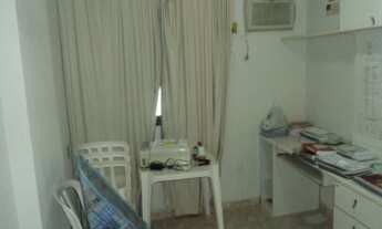 Imagem 6: 4 dormitórios, 1 suítes, 2 banheiro, 1 vaga na garagem, 105M² de Área Construída