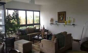 Imagem 4: 4 dormitórios, 3 suíte, 5 banheiro, 3 vagas na garagem, 230M² de Área Construída