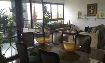 Imagem 5: 4 dormitórios, 3 suíte, 5 banheiro, 3 vagas na garagem, 230M² de Área Construída