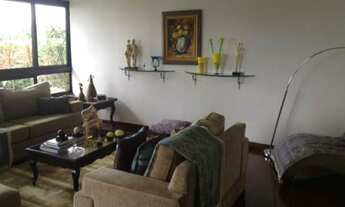 Imagem 6: 4 dormitórios, 3 suíte, 5 banheiro, 3 vagas na garagem, 230M² de Área Construída