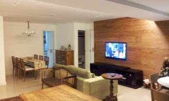 Imagem: 3 dormitórios, 3 suíte, 5 banheiro, 2