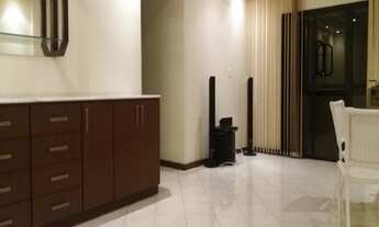 Imagem 2: 3 dormitórios, 1 suítes, 2 banheiro, 2 vagas na garagem, 133M² de Área Construída