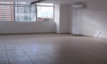 Imagem: SALA AMPLA E VENTILADA COM VISTA ESPETACULAR