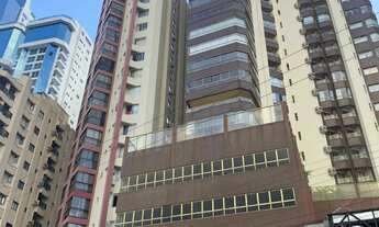 Imagem 6: 2 banheiro, 274M² de Área Construída, 317M² de Área Total