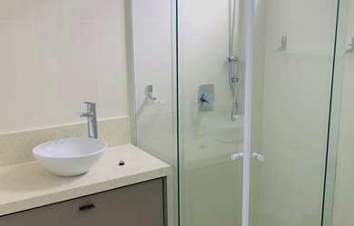 Imagem 6: 4 dormitórios, 4 suíte, 5 banheiro, 3 vagas na garagem, 165M² de Área Construída