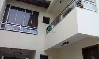 Imagem: 3 dormitórios, 3 banheiro, 4 vagas na garagem