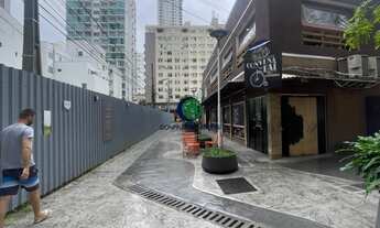 Imagem 2: 860M² de Área Construída, 560M² de Área Total