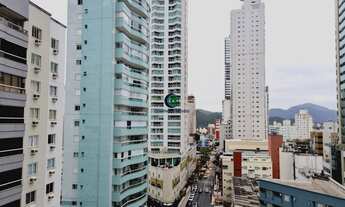 Imagem 2: 3 dormitórios, 1 suítes, 2 banheiro, 1 vaga na garagem, 186M² de Área Construída