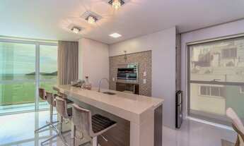 Imagem 7: 4 dormitórios, 4 suíte, 5 banheiro, 5 vagas na garagem, 465M² de Área Construída